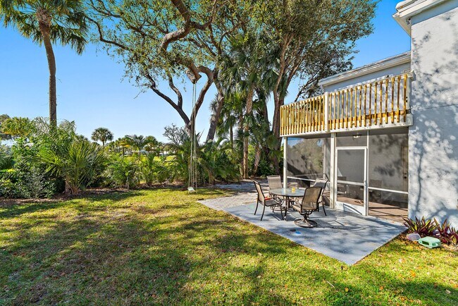 Building Photo - 18213 SE Fairview Cir