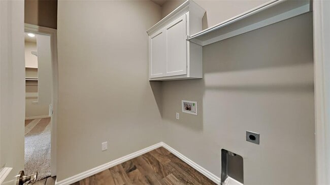 Building Photo - 9125 Poppey Pl