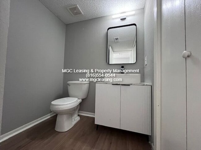 Building Photo - TIMBERS EAST TOWNHOME READY FOR YOUR JUNE MOVE IN!!