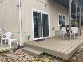 Building Photo - Granny Unit - All utilities included in Penn Valley, CA 95946