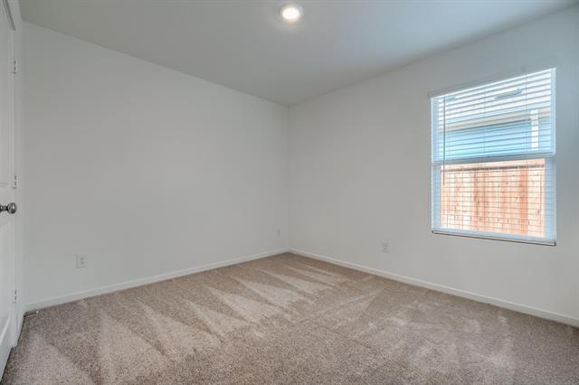 Building Photo - 4117 Equestrian Dr