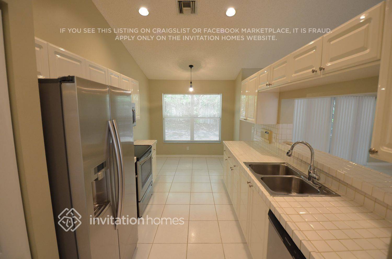 Building Photo - 7570 NW 47th Ave