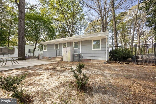 Building Photo - 731 Richwil Dr
