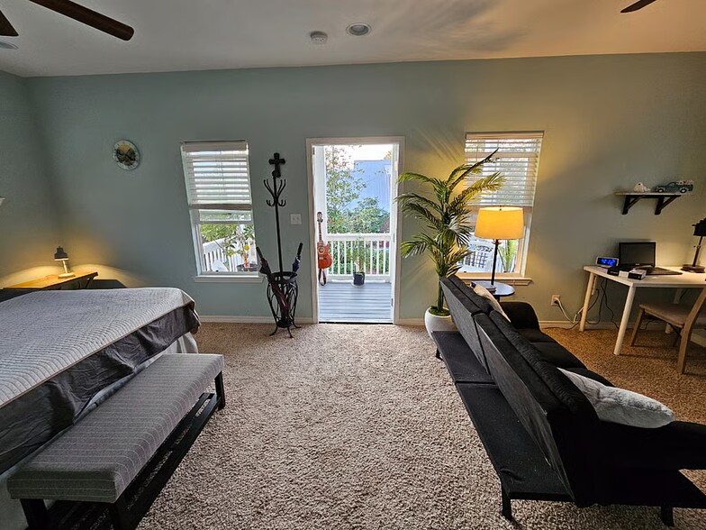 Building Photo - 208 Marlberry Trce