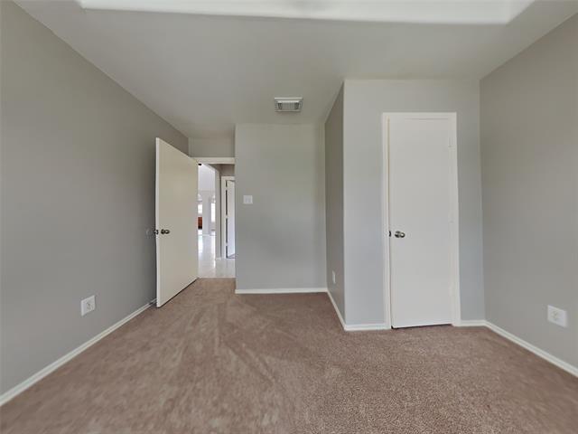 Building Photo - 5513 Marina Dr