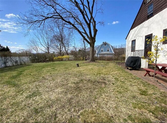 Building Photo - 79 Radnor Ave