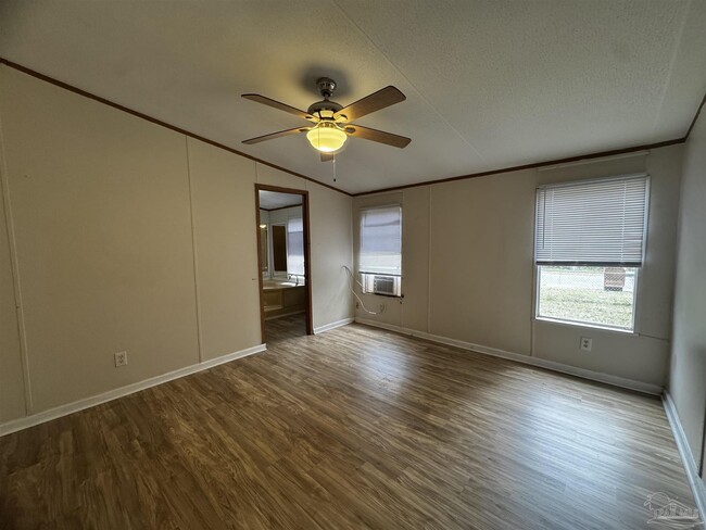 Building Photo - 4409 Gatewood Ln