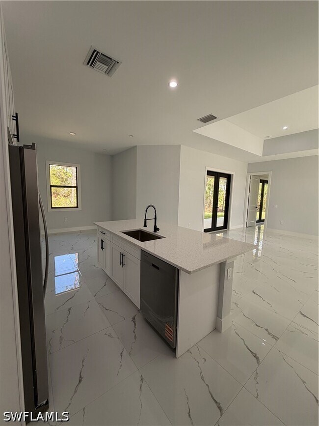 Building Photo - 2863 52nd Ave NE