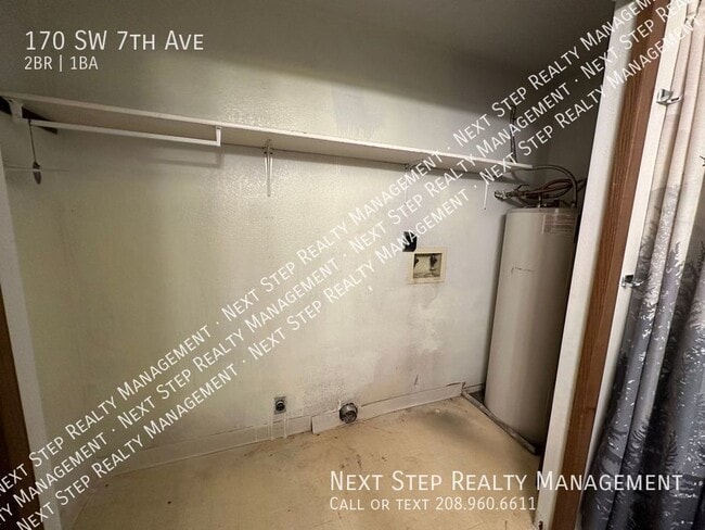 Building Photo - 170 SW 7th Ave