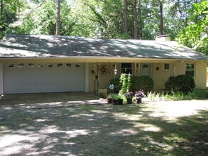 Building Photo - 2907 Elgin St