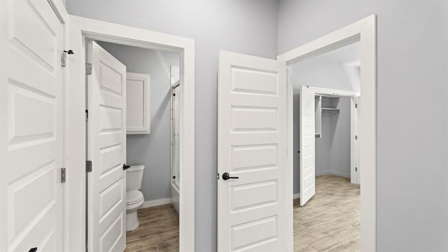 Building Photo - 520 Kearny Ln