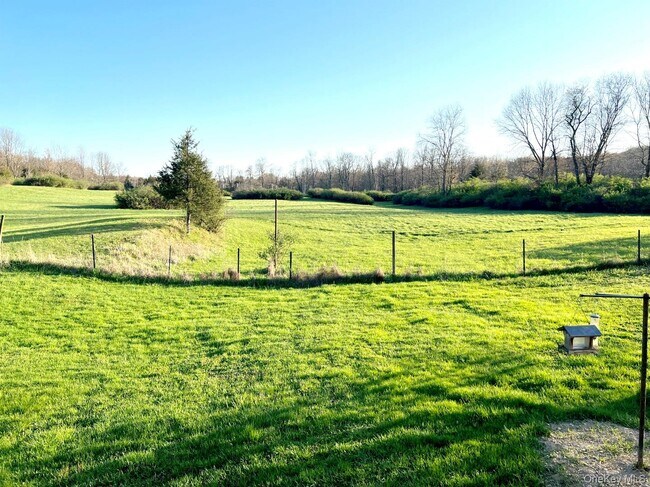 Building Photo - 2293 Route 9g