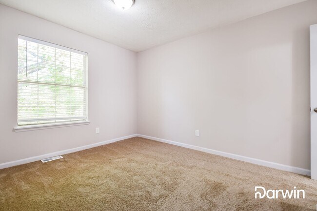 Building Photo - 3900 Dalhouise Ln