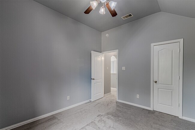 Building Photo - 6219 St Rosalia Dr