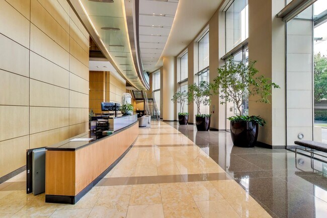 Building Photo - Luxury High-Rise Living | Stunning Bay Bridge Views from the 31st Floor