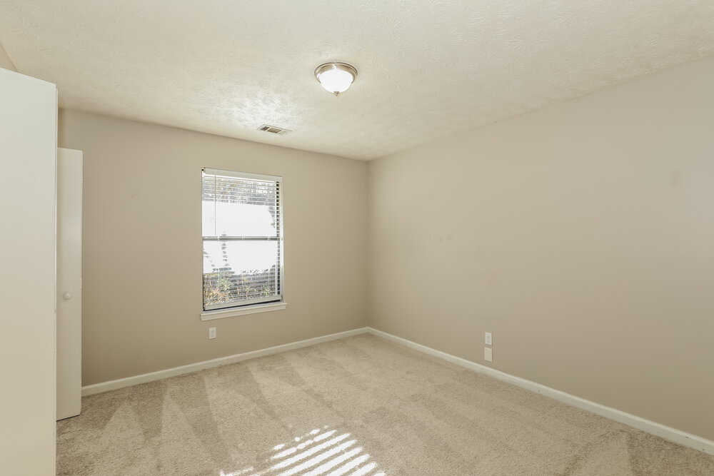 Building Photo - 10897 Morning Dove Dr