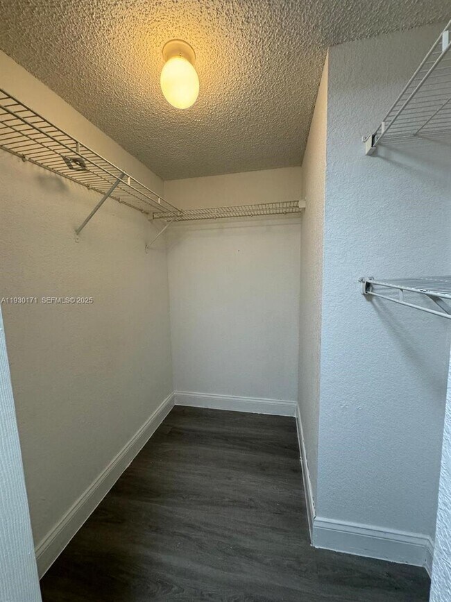 Building Photo - 4235 N University Dr