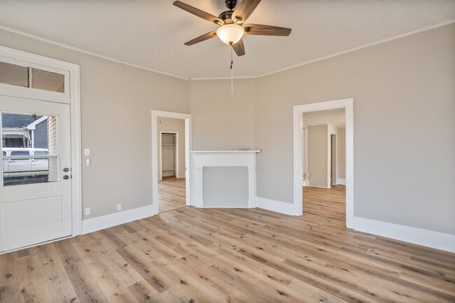 Building Photo - 319 Montague St