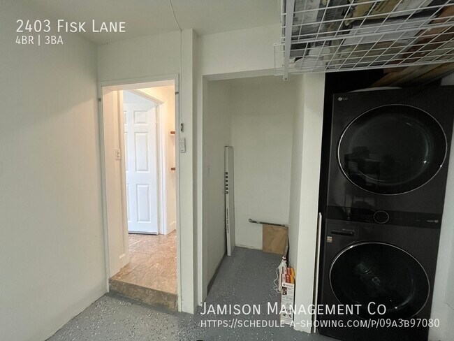 Building Photo - 2403 Fisk Ln