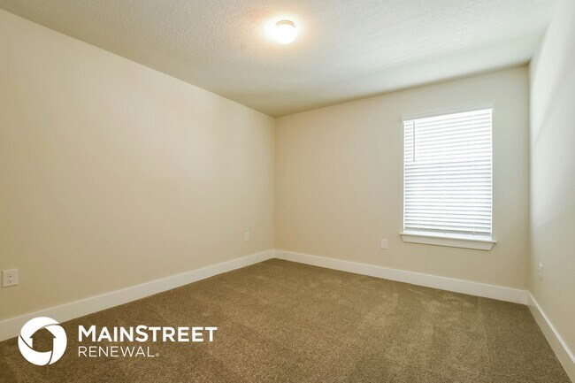 Building Photo - 313 Whiteheart Dr