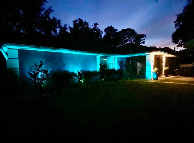 Building Photo - 6106 Everglades Dr