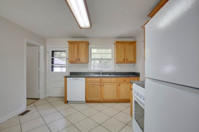 Building Photo - 106 Woodhaven Rd