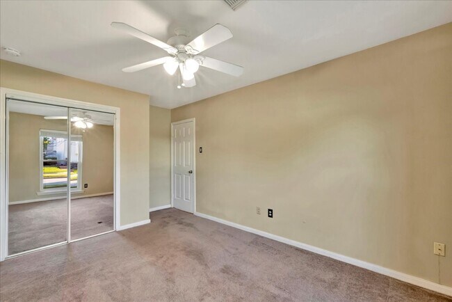 Building Photo - 1710 San Sebastian Ln