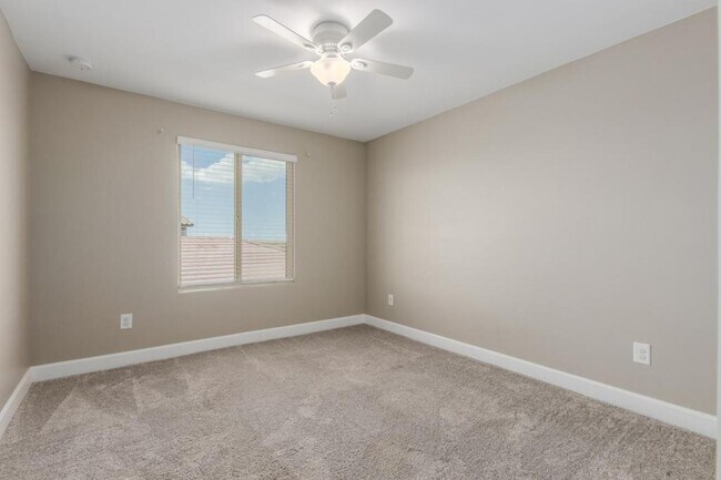Building Photo - 6711 E Via Arroyo Largo