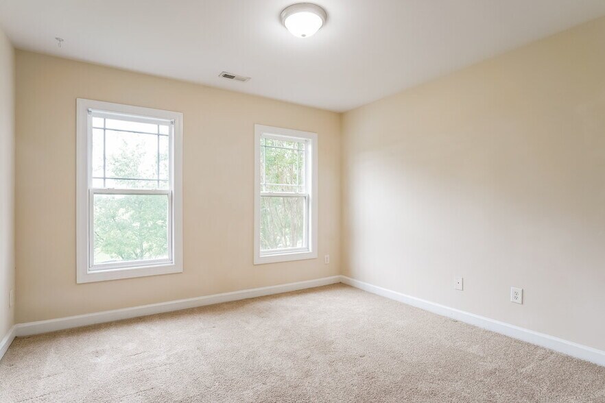 Building Photo - 1105 Steelhorse Dr