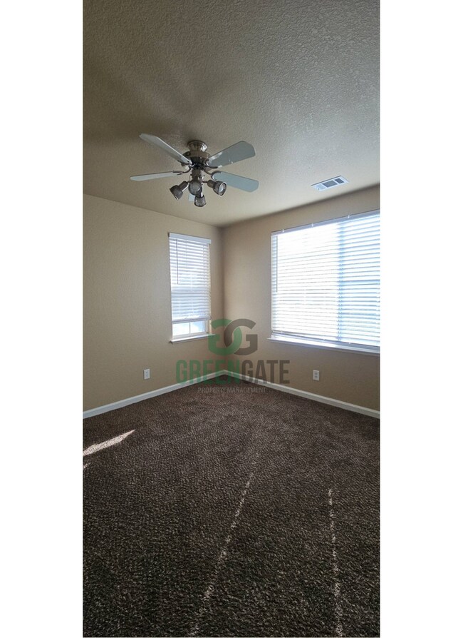 Building Photo - MOVE-IN SPECIAL 1/2 off 1st Months Rent!!! Spacious 4 Bedroom in Manteca!!! Ready