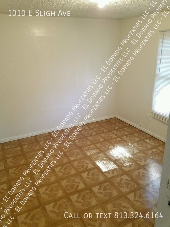 Building Photo - 1010 E Sligh Ave