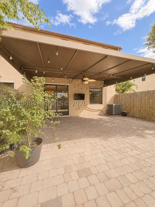 Building Photo - 16320 SW 71st Terrace