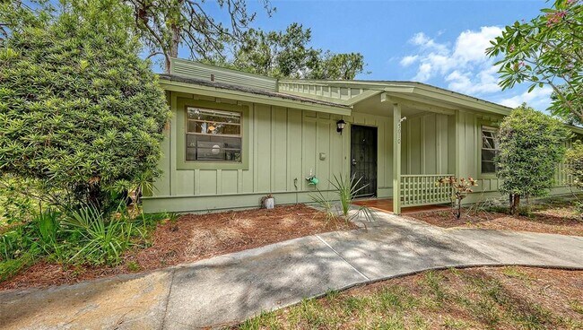 Building Photo - 5010 Barrington Cir
