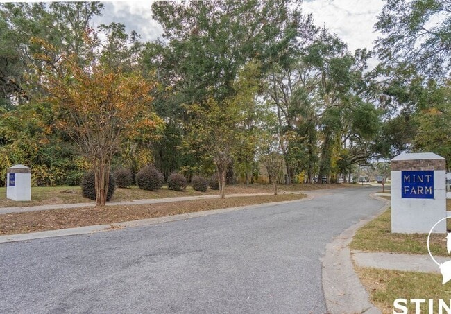 Building Photo - 39 Spearmint Cir