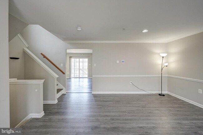 Building Photo - 4624 Kings Mill Way