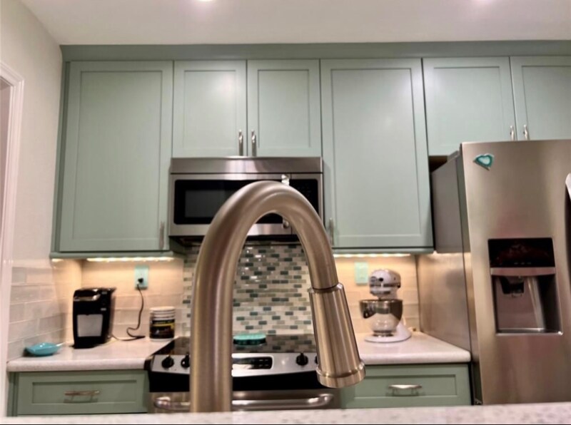 Building Photo - 16301 Ledgemont Ln