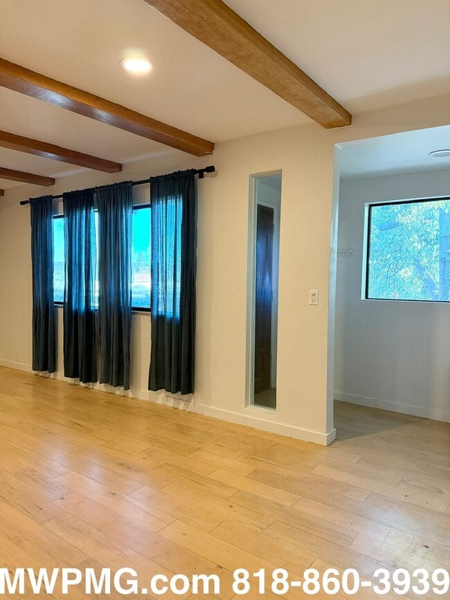 Building Photo - 4Bed 3Bath Woodland Hills home is an absol...