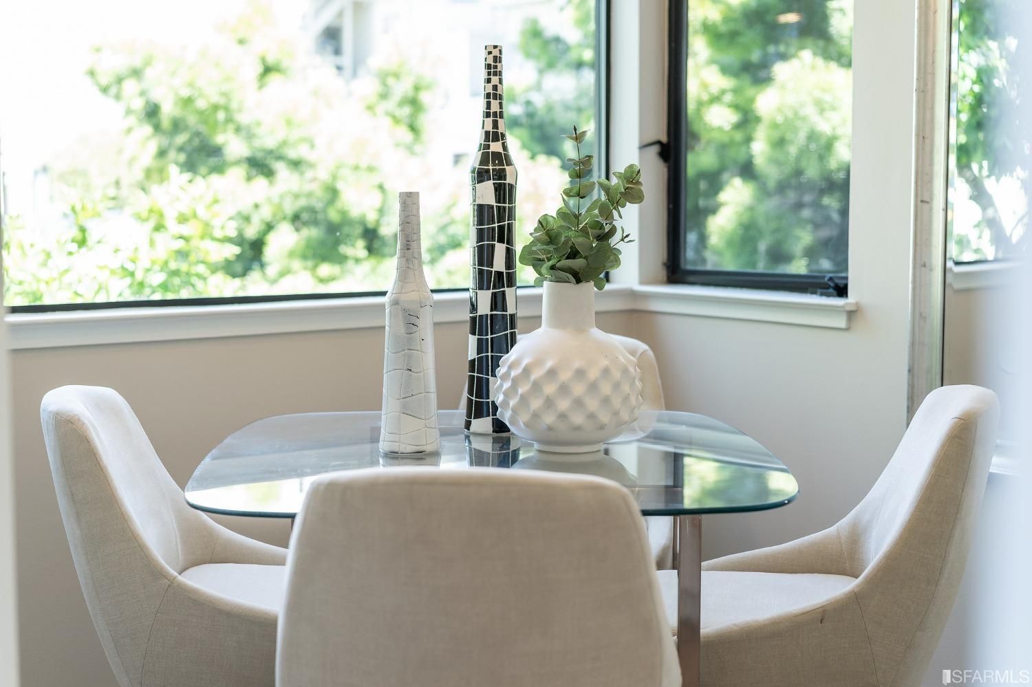 Kitchen eating nook - 2920 Buchanan St