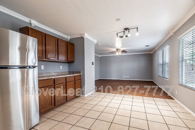Building Photo - 5818 Sherbrooke Oak