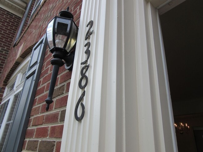 Building Photo - 2386 Abington Dr