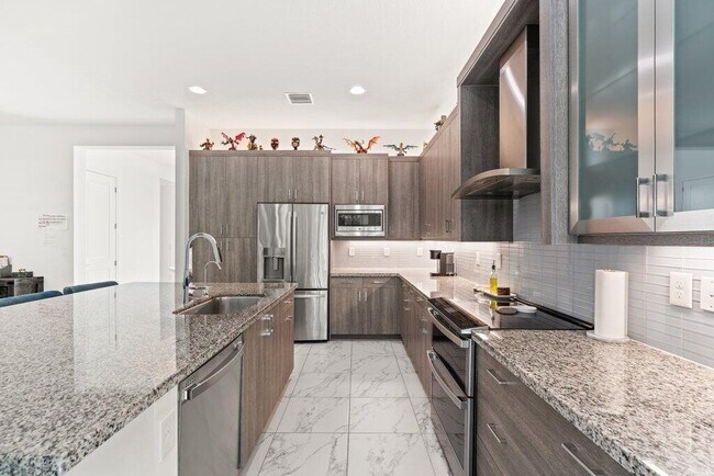 Building Photo - 13185 Mount Columbia Terrace