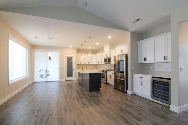 Building Photo - 5642 W 31st Ave