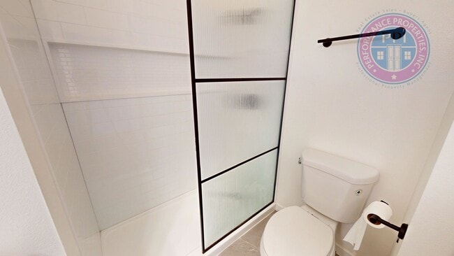 Building Photo - Prime Location, Directly Across From Nike Headquarters! Beautiful Townhouse, Two En-Suites, Centr...