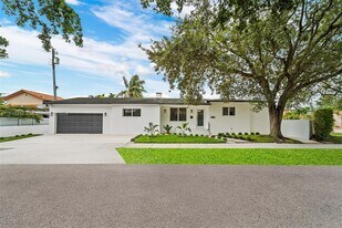 Building Photo - 555 SW 51st Ave