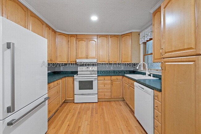 Building Photo - 207 Bay Dr