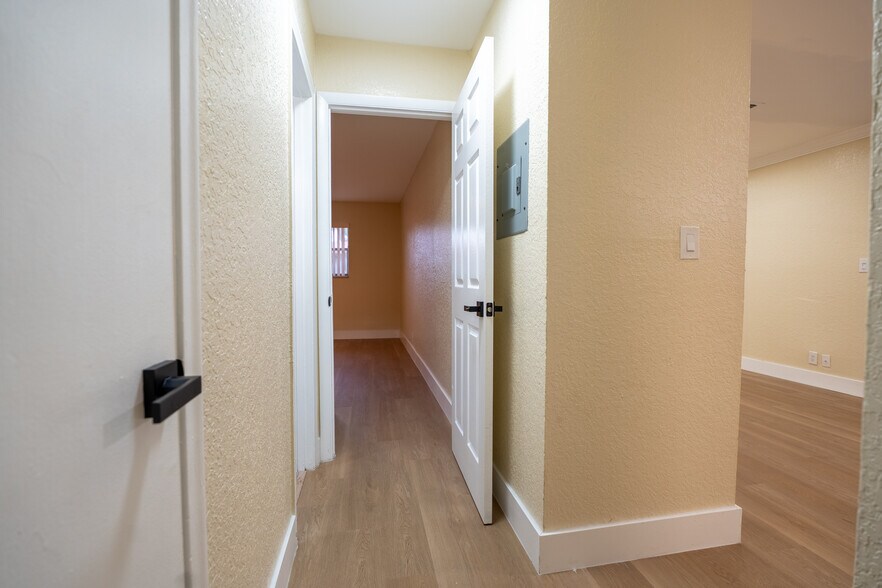 Building Photo - 10911 NW 45th St