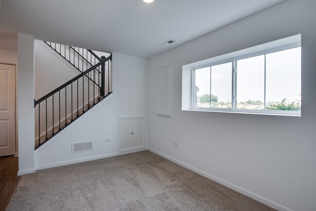 Building Photo - 25750 W Yorkshire Dr