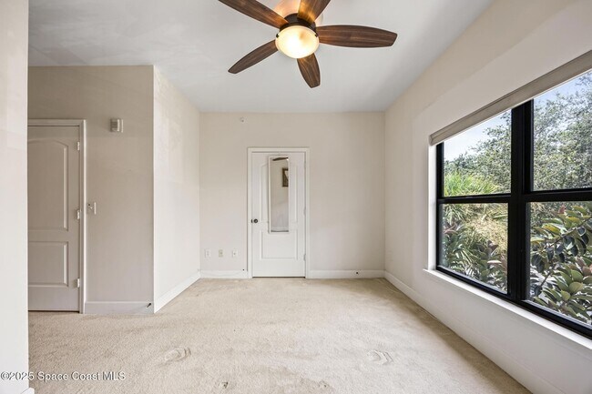 Building Photo - 6450 Borasco Dr