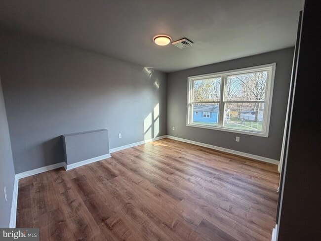 Building Photo - 5517 Schumacher Dr