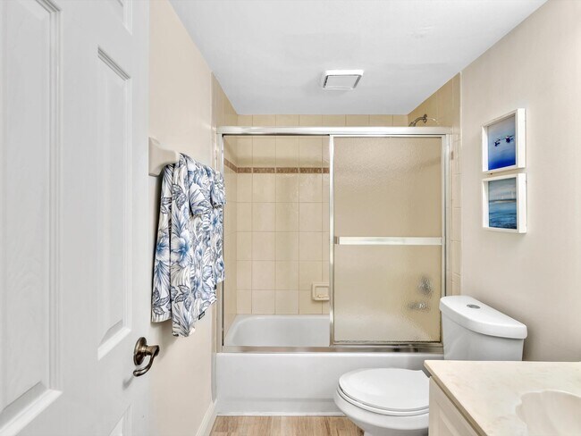 Building Photo - 10310 S Ocean Dr